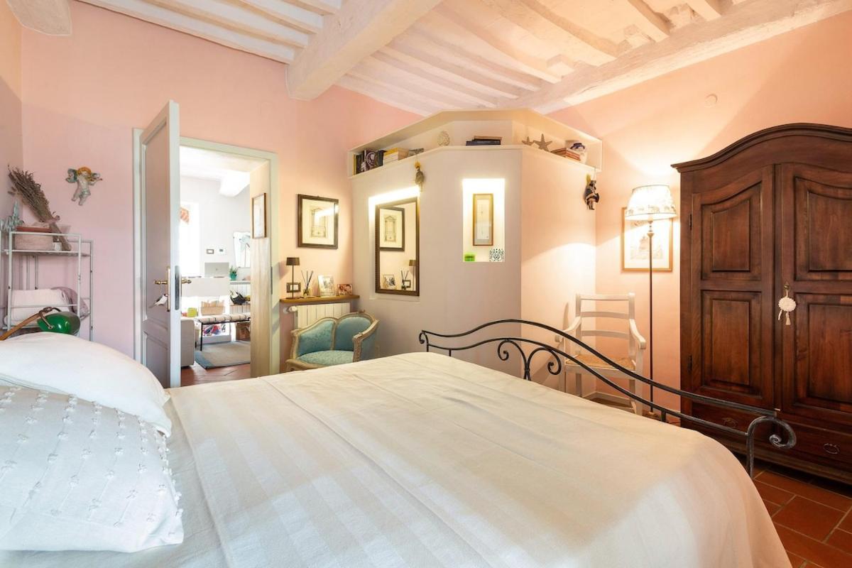 Вилла La Casa Nel Castello E Il Giardino Segreto Суверето Экстерьер фото