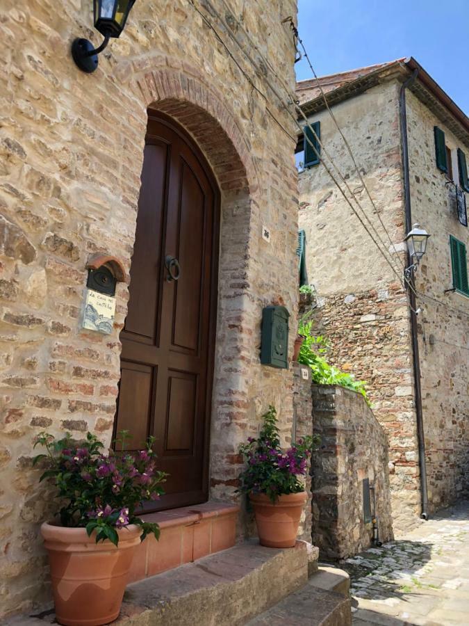Вилла La Casa Nel Castello E Il Giardino Segreto Суверето Экстерьер фото